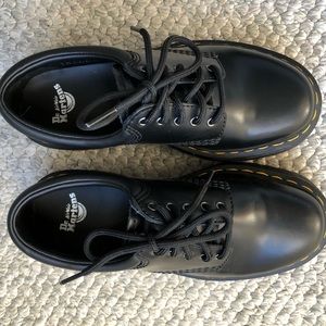 Brand New 8053 Platform Black Leather Doc Marten Quads